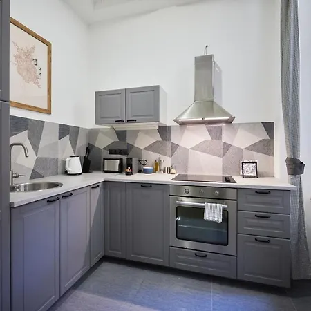 Spacious Luxury In The Centre شقة *