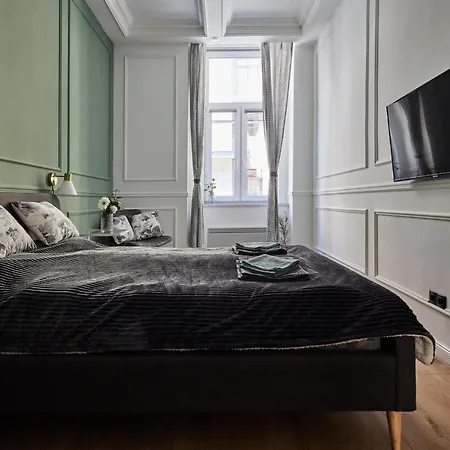 Apartment Spacious Luxury In The Centre Budapest