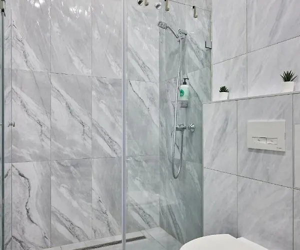 Spacious Luxury In The Centre